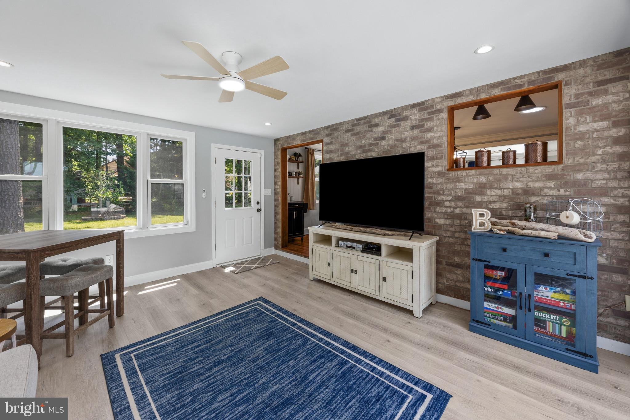 KENT ISLAND ESTATES - Residential