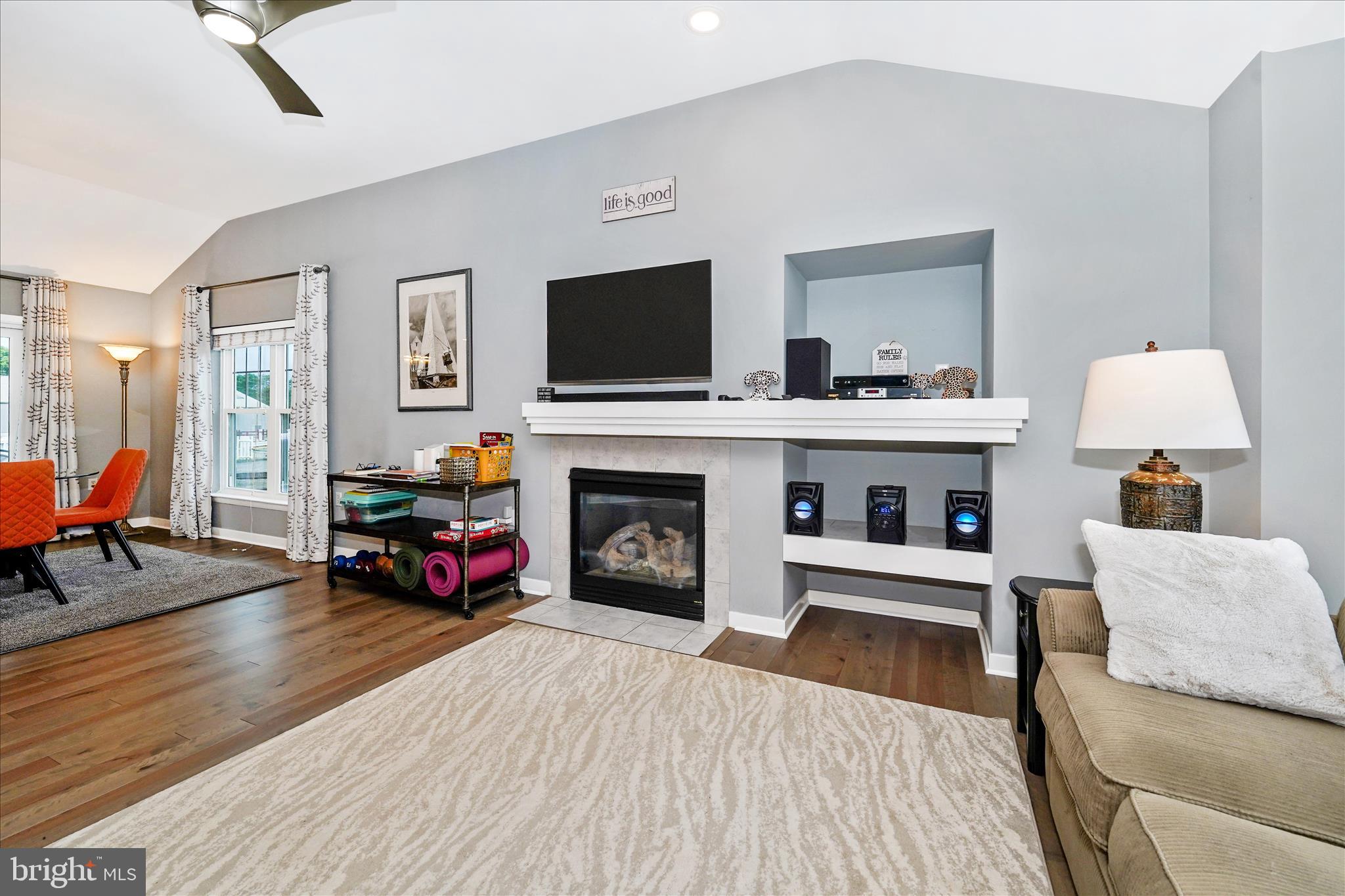 WOODSPRING AT NEW MARKET - Residential