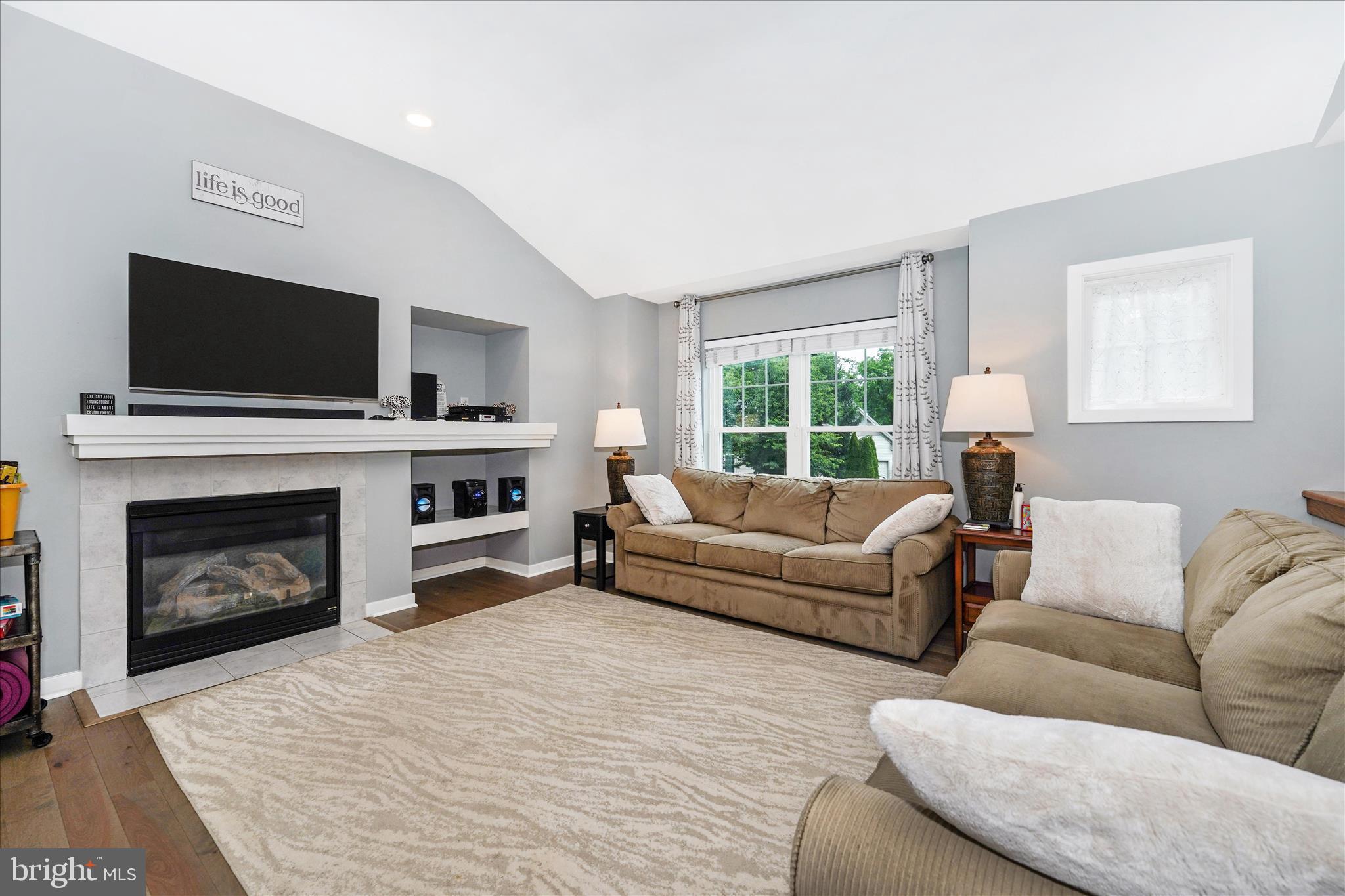 WOODSPRING AT NEW MARKET - Residential