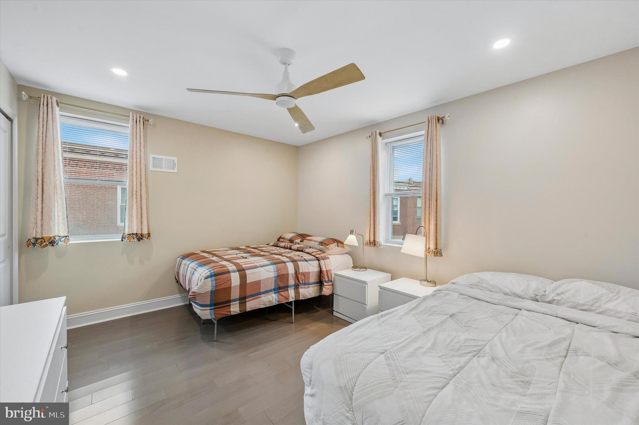 PHILADELPHIA (SOUTH) - Residential