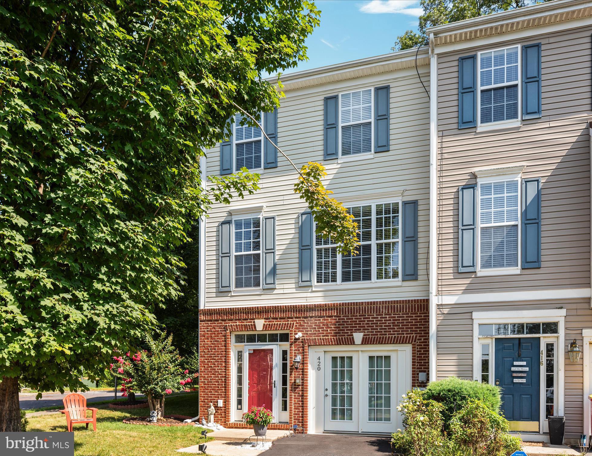COLONIAL HILLS - Residential