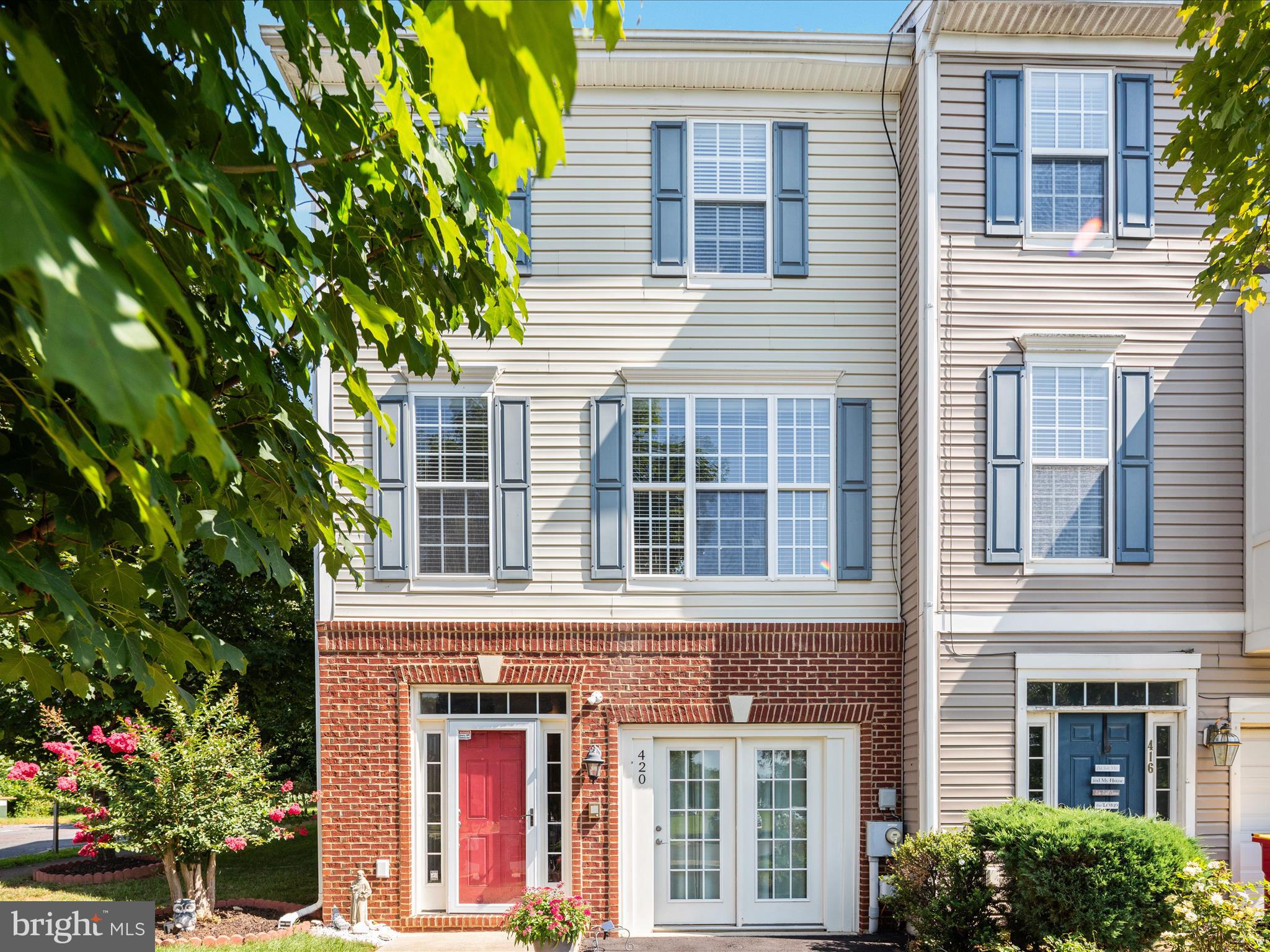 COLONIAL HILLS - Residential