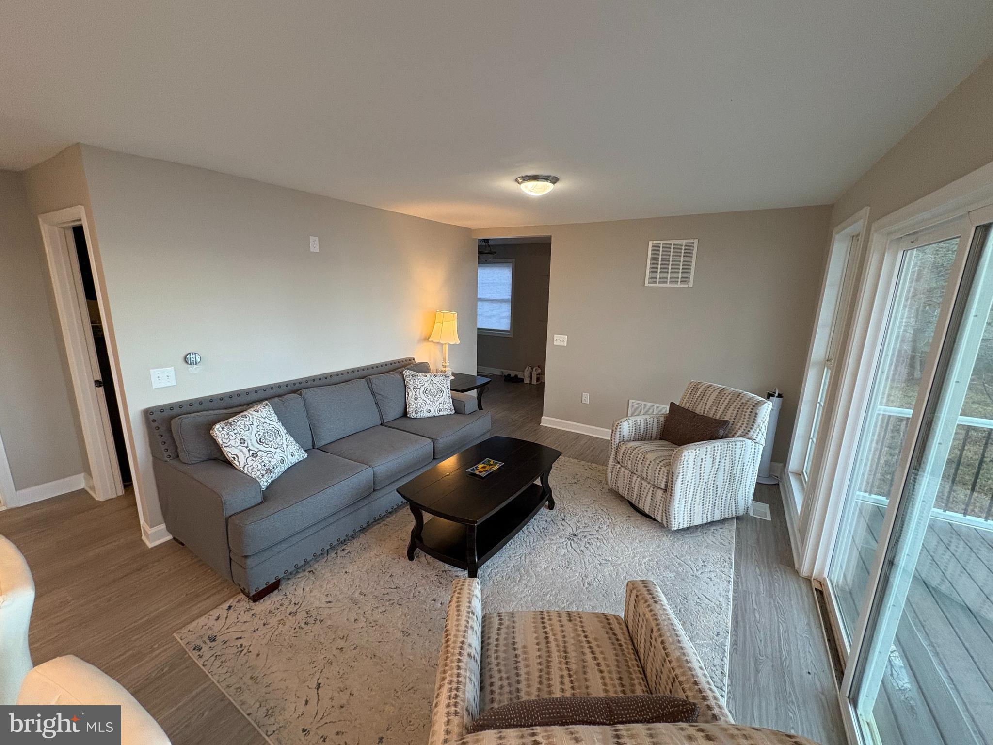 INDEPENDENCE SHORES - Residential
