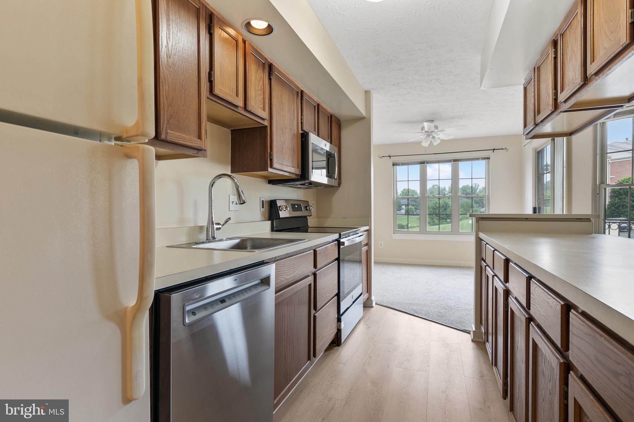 POND CONDOMINIUMS - Residential Lease
