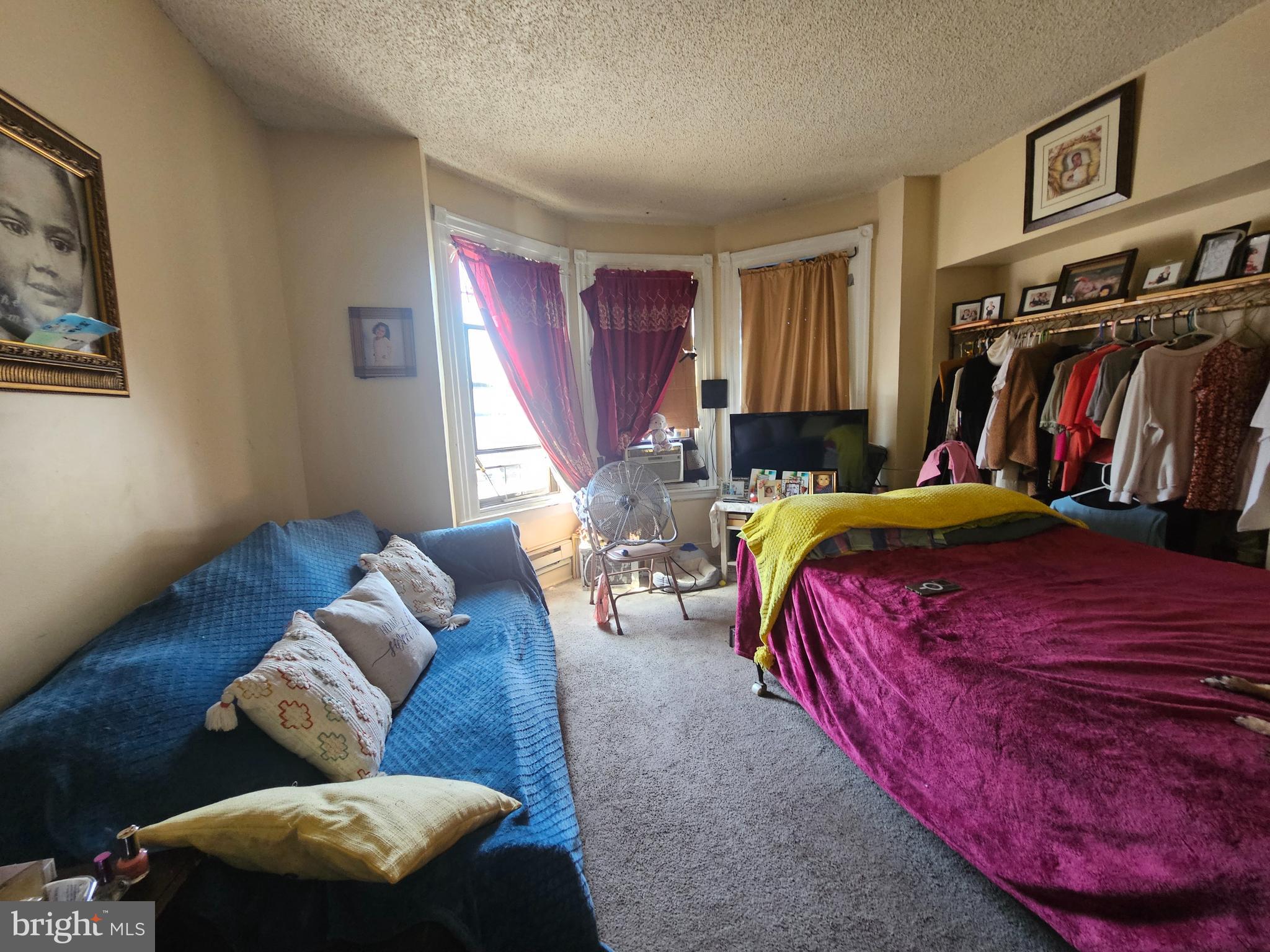 KENSINGTON - Residential Income