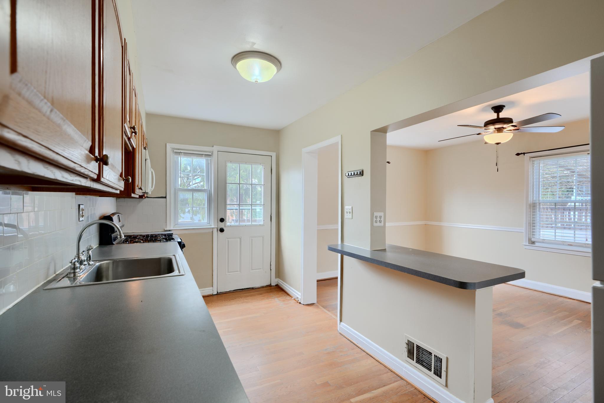 TOWSON PARK - Residential Lease