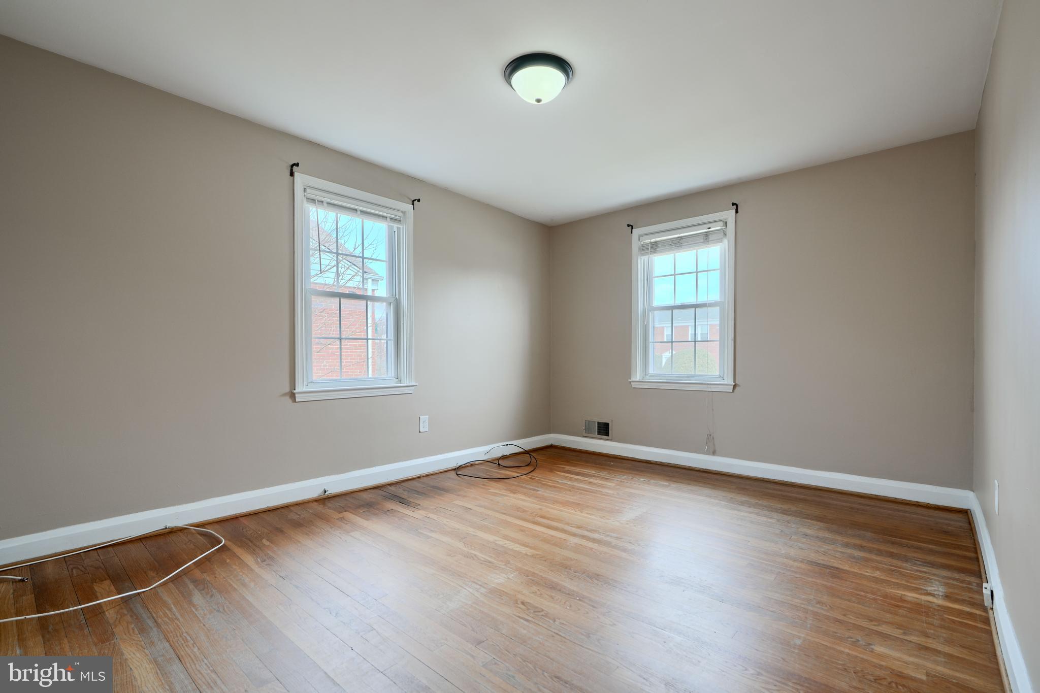 TOWSON PARK - Residential Lease