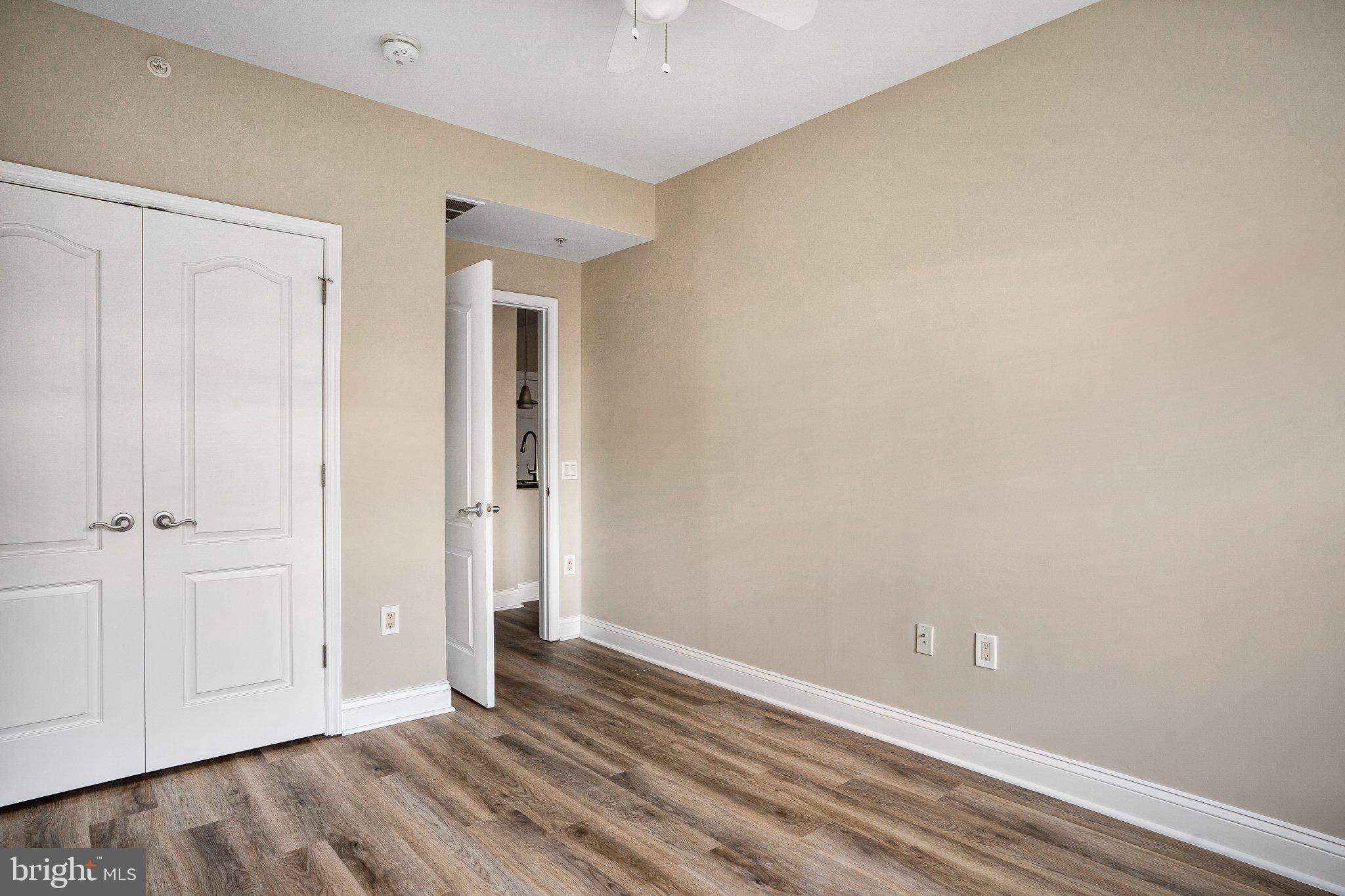 THE HENRY - Residential