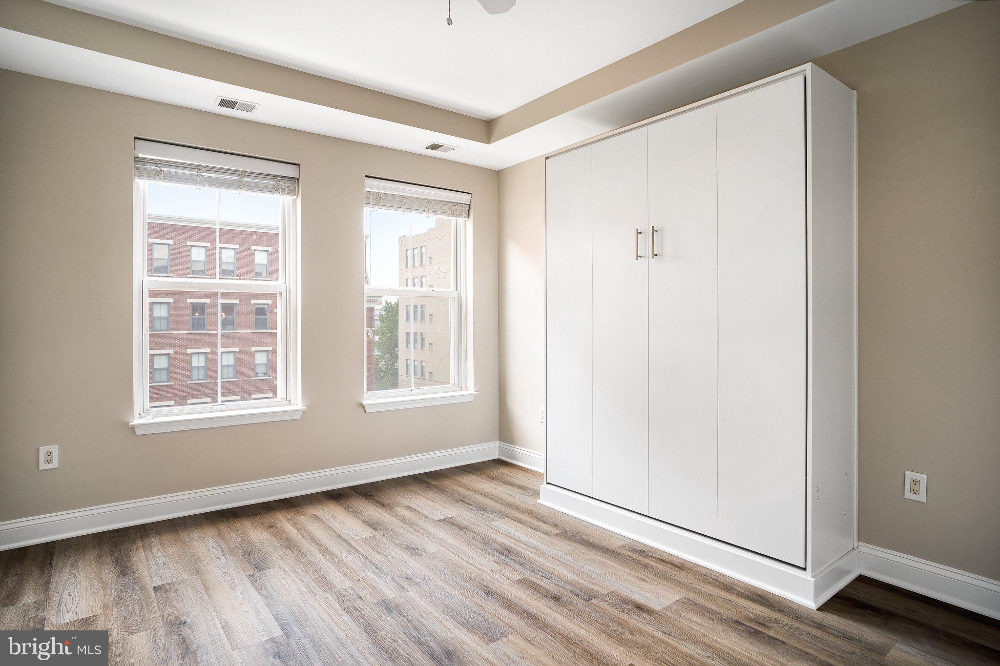 THE HENRY - Residential
