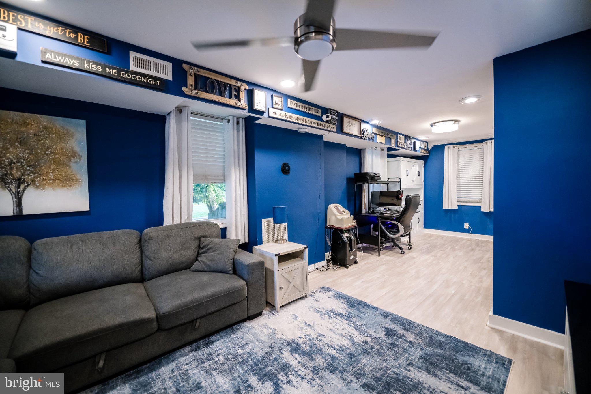 MIDDLE RIVER - Residential