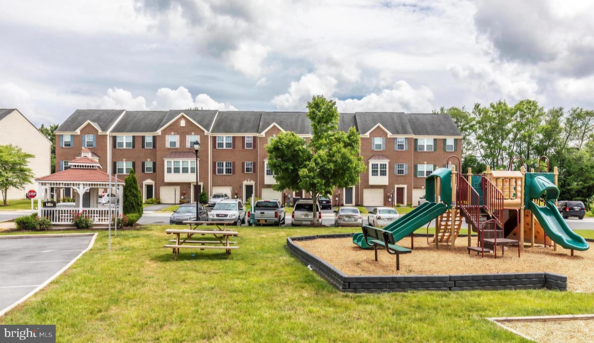 WINDMILL CROSSING - Residential