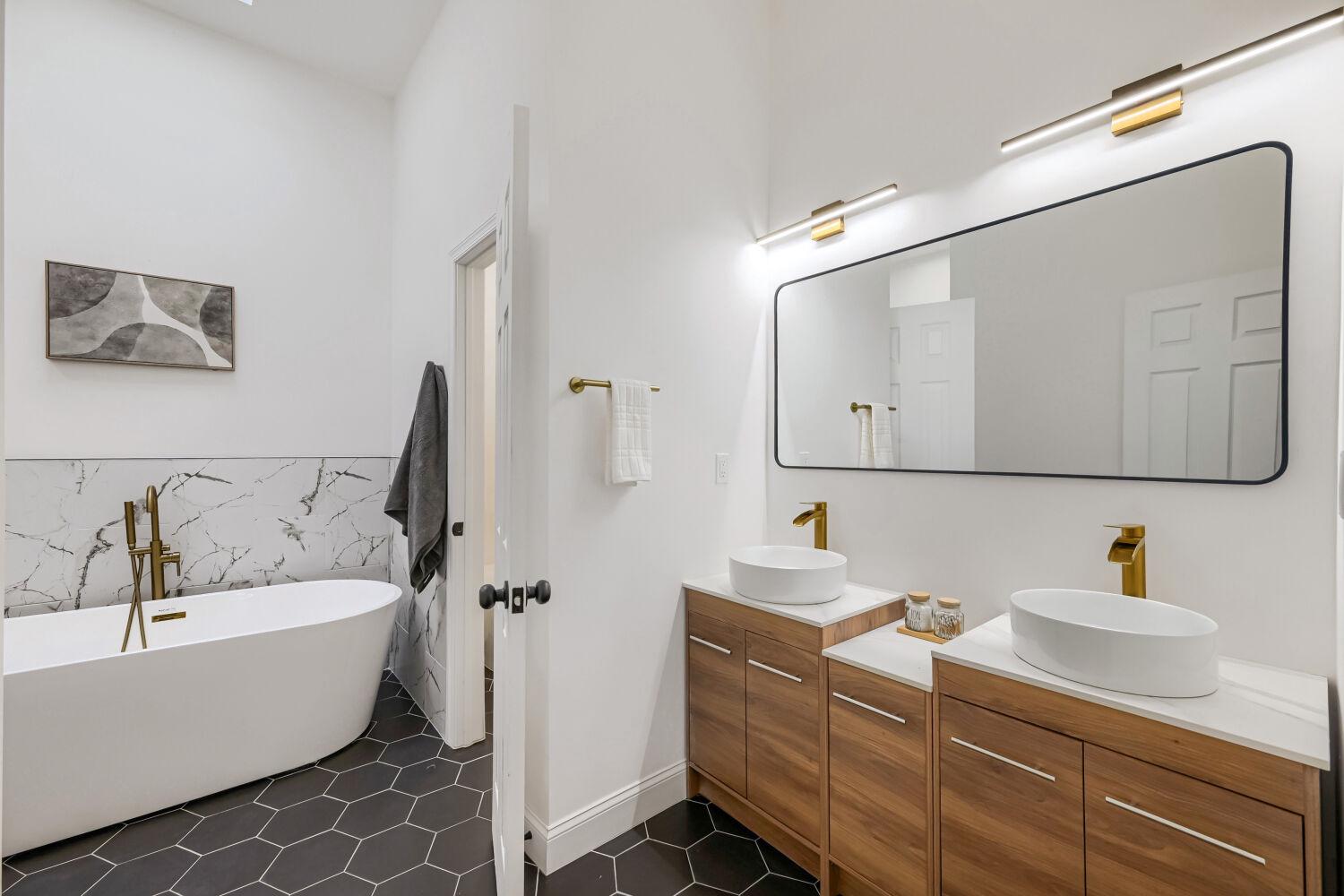 MADISON PARK HISTORIC DISTRICT - Residential Income