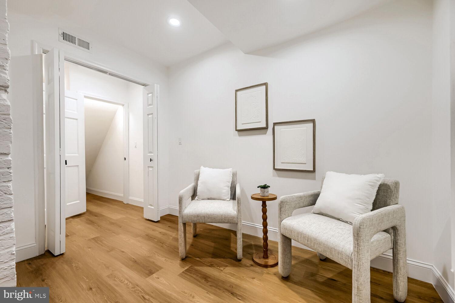 MADISON PARK HISTORIC DISTRICT - Residential Income