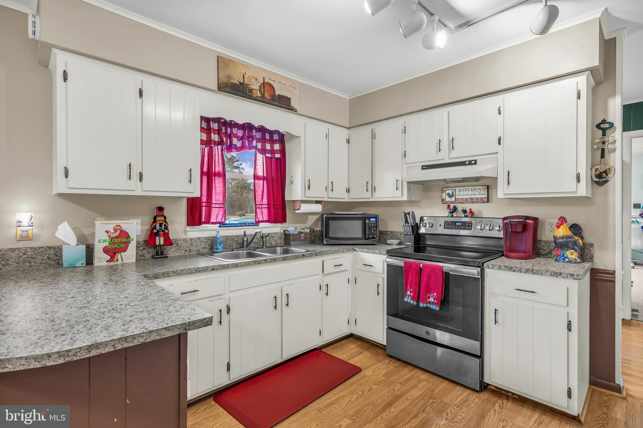 TWO JOHNS - Residential