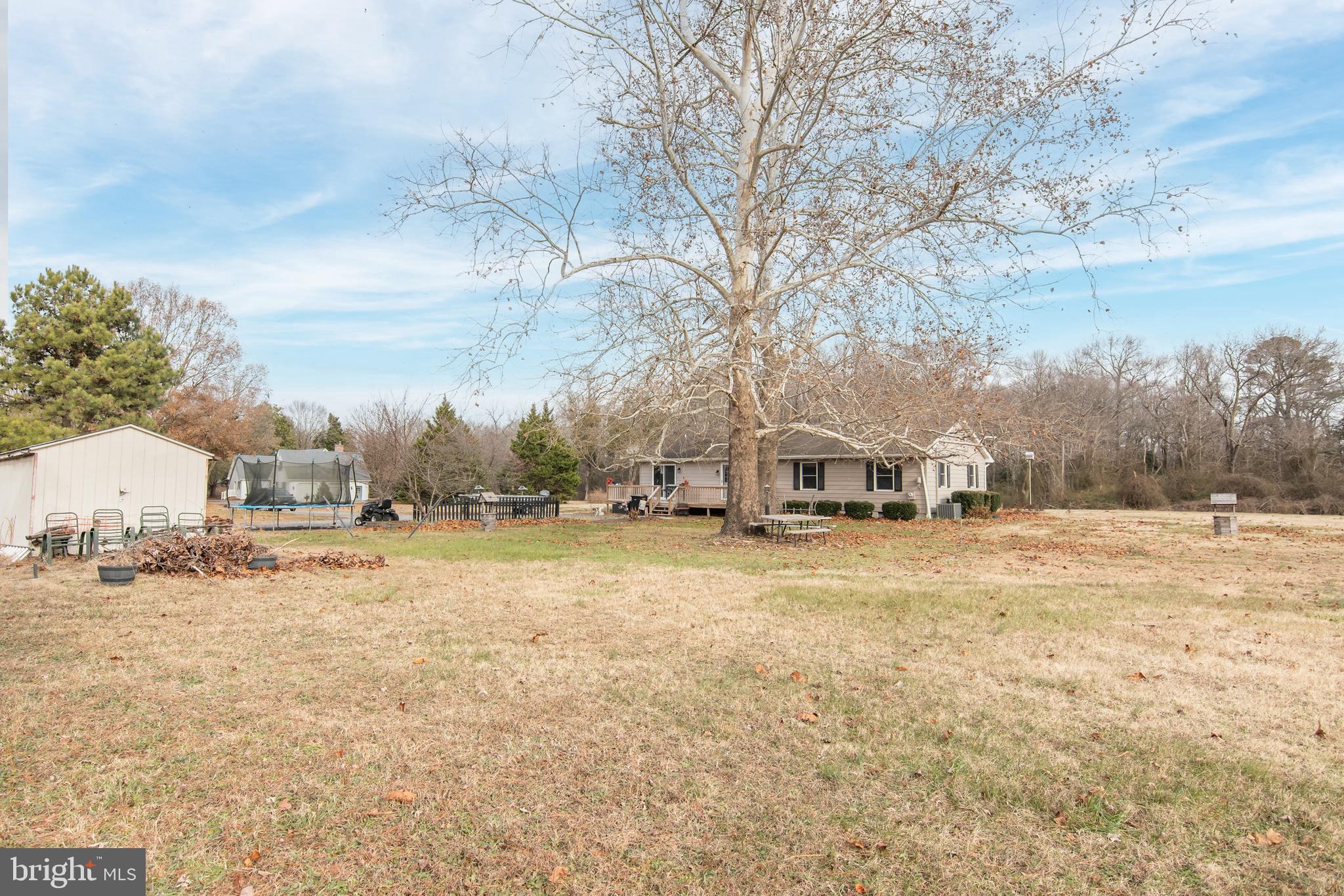 TWO JOHNS - Residential