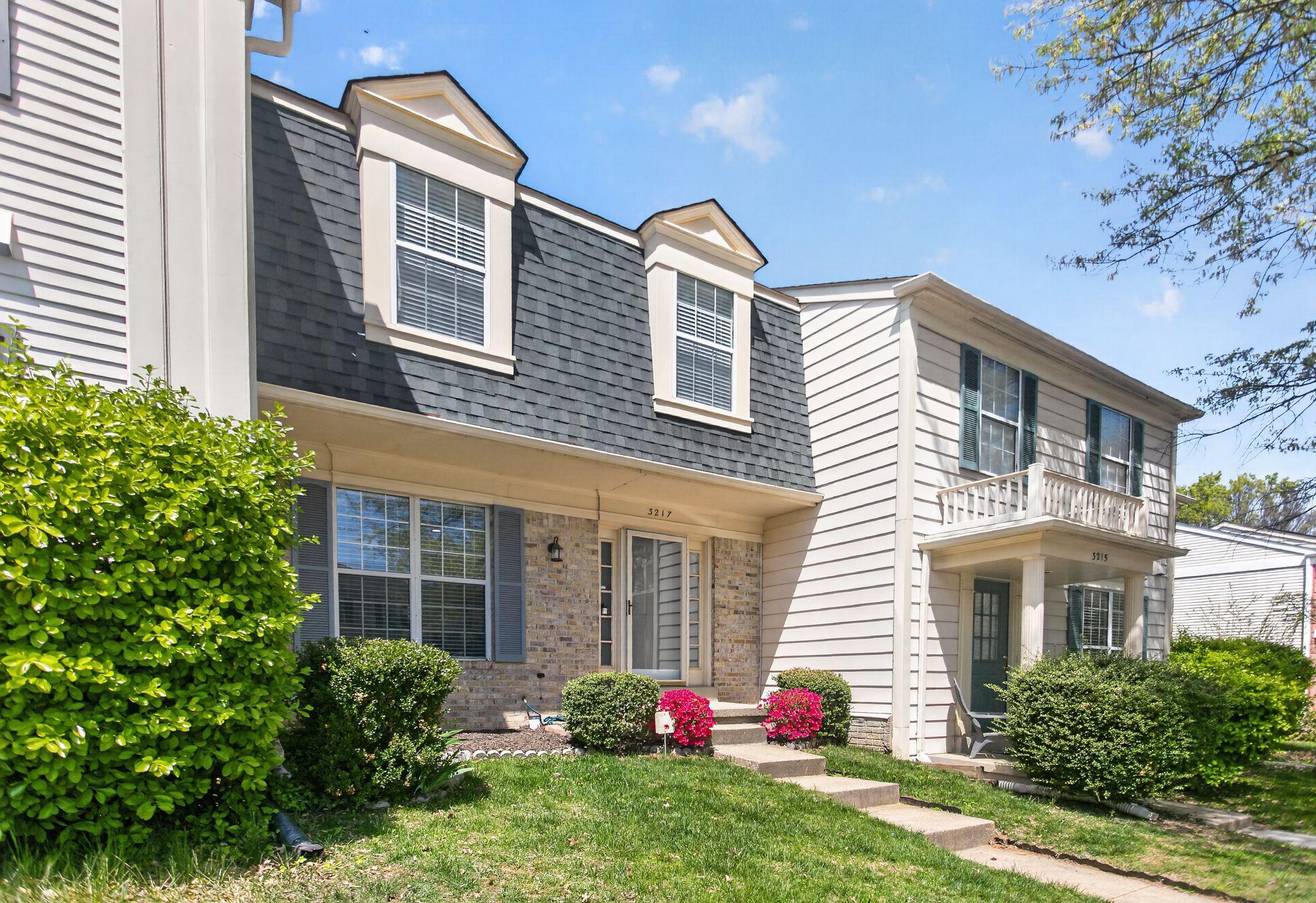 HALLOWELL - Residential