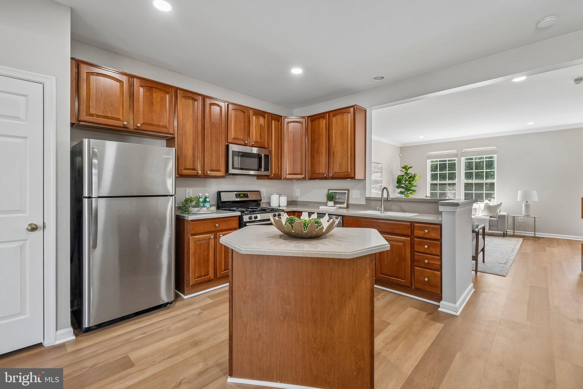 RIVERSIDE STATION - Residential