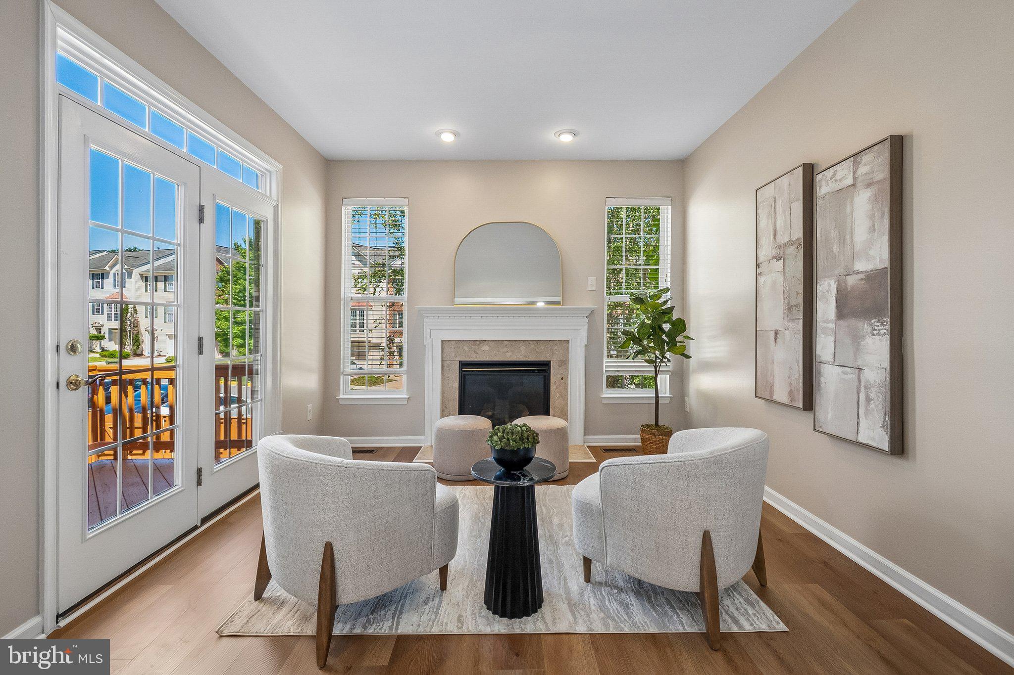 RIVERSIDE STATION - Residential