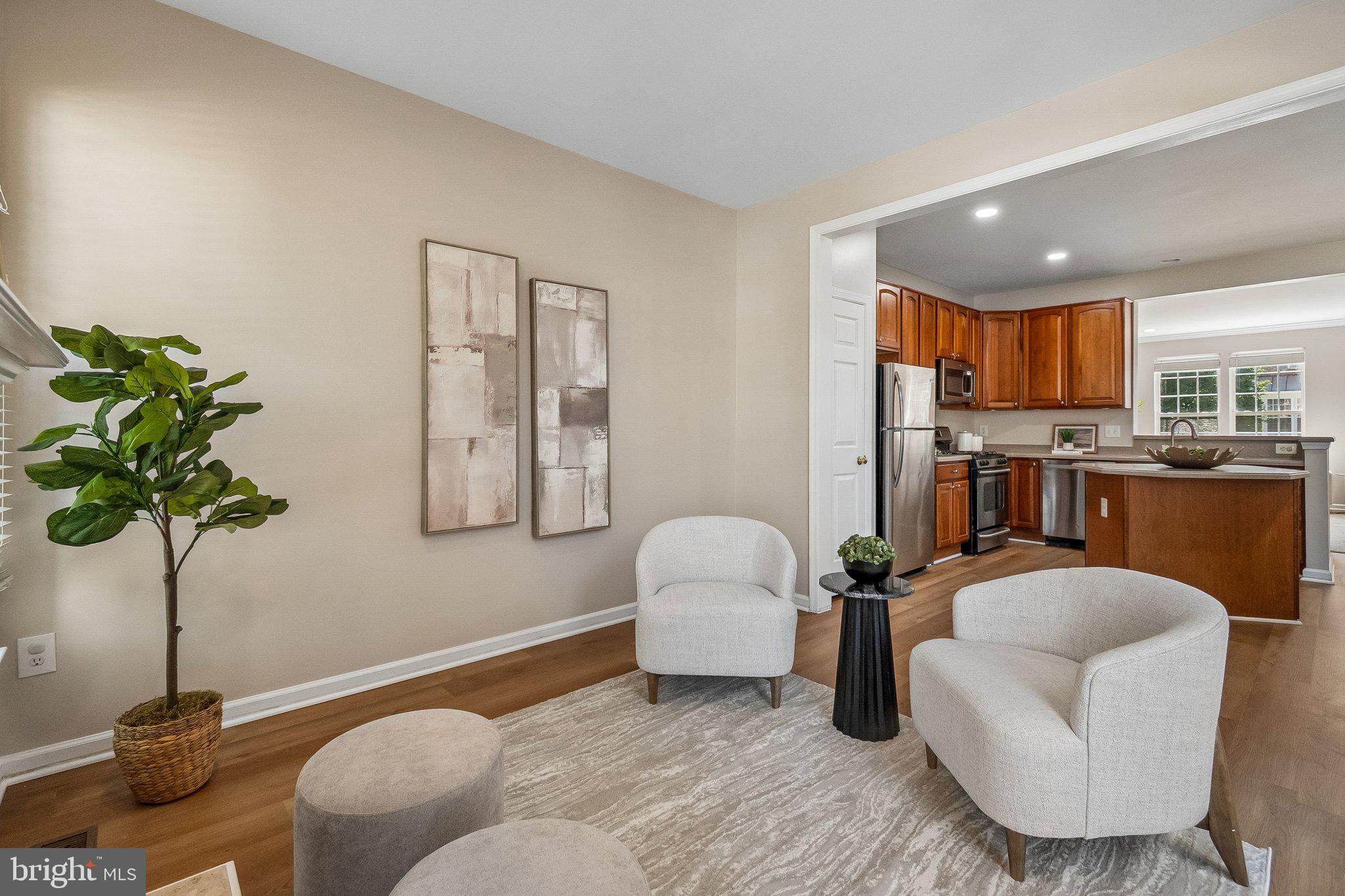 RIVERSIDE STATION - Residential