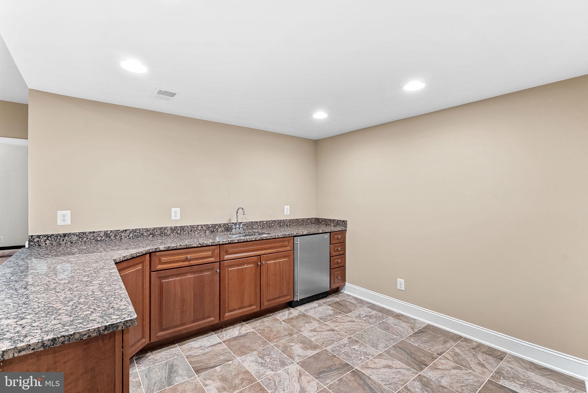 RED CEDAR - Residential
