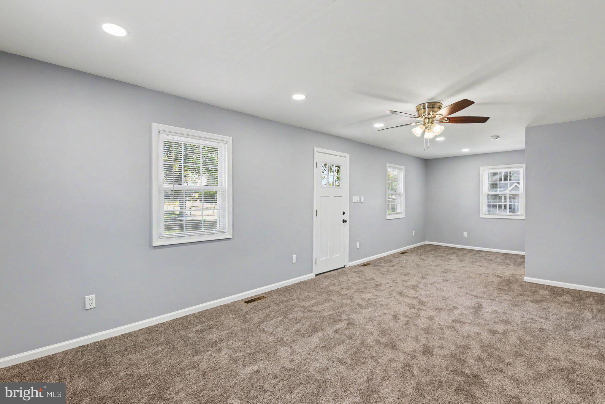 STANSBURY MANOR - Residential