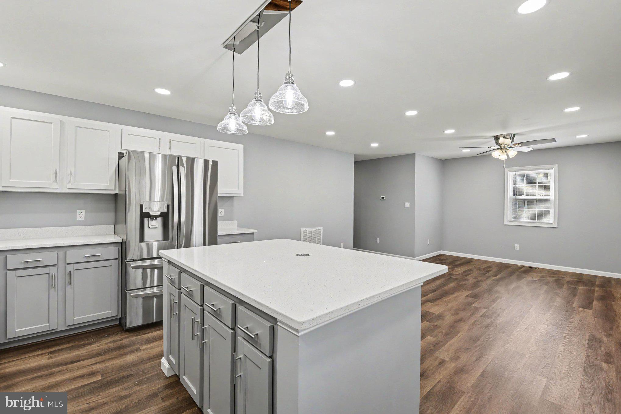 STANSBURY MANOR - Residential