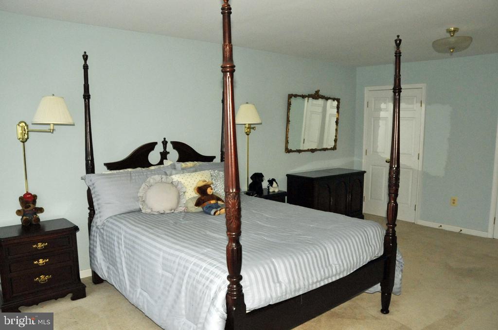 OAK HILL ESTATES - Residential