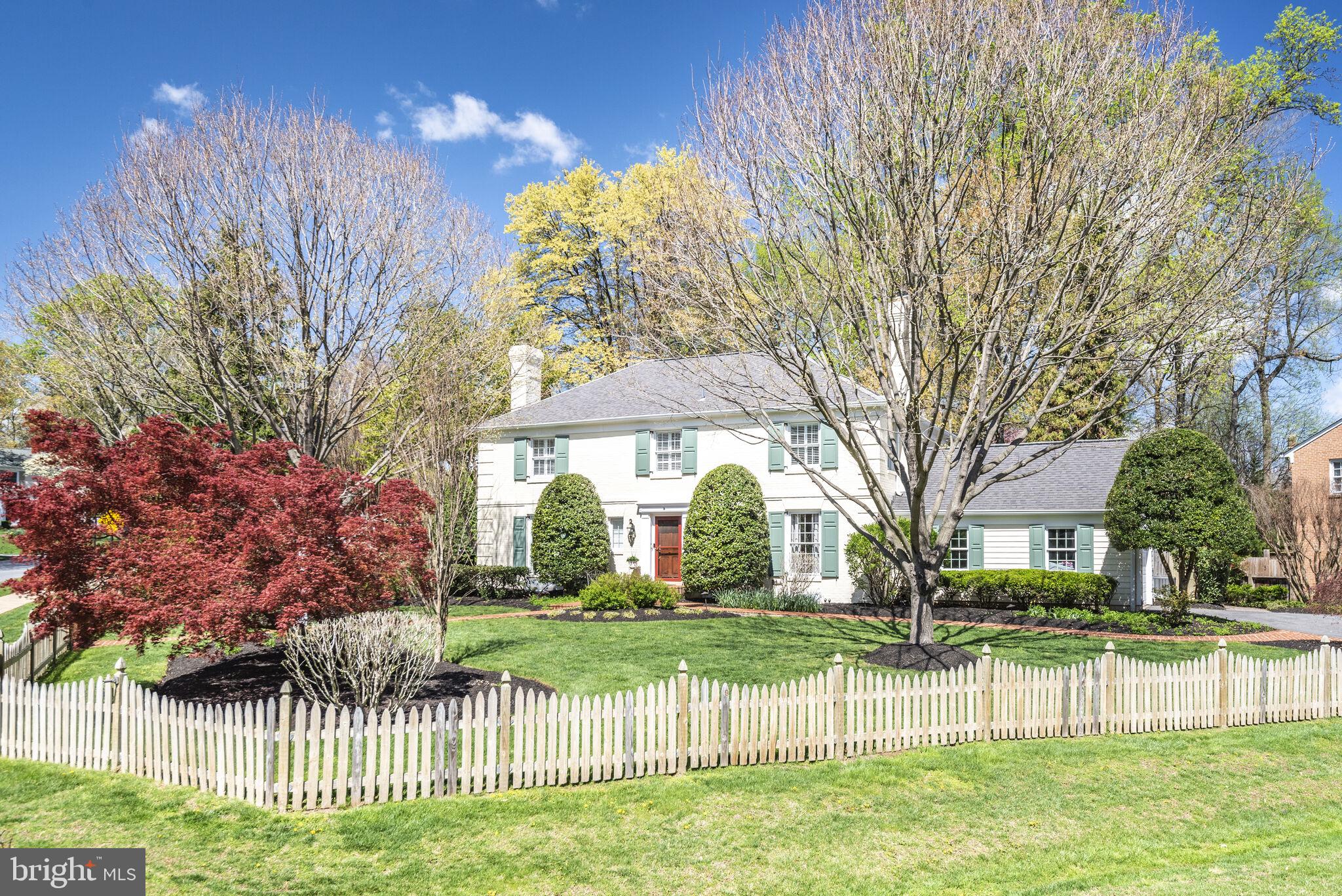 WINDSOR HILLS - Residential
