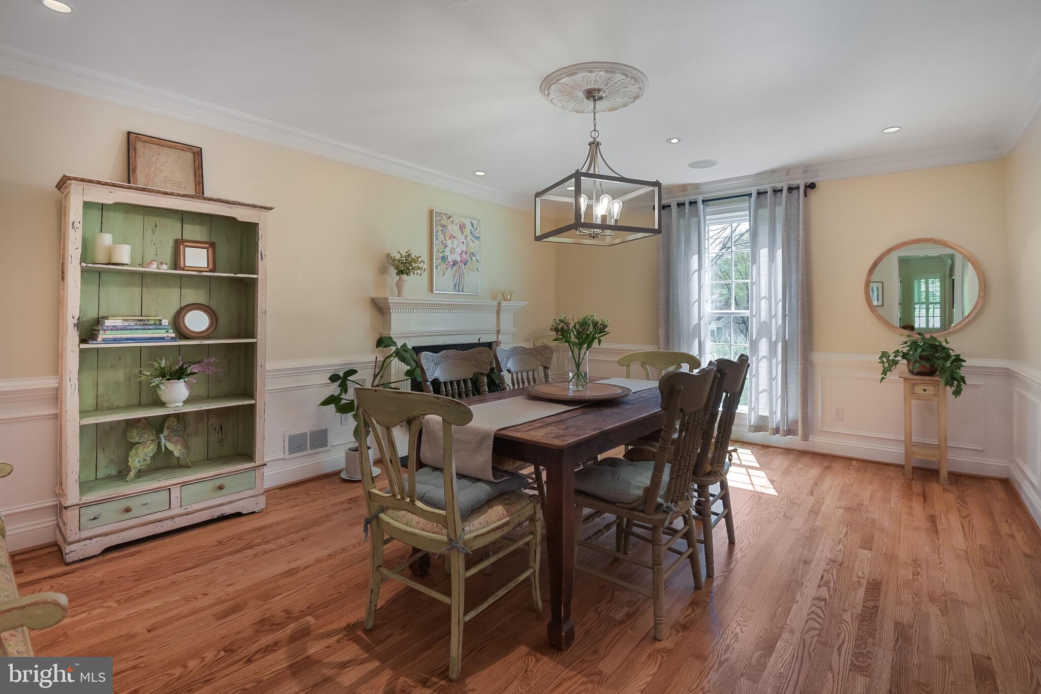 WINDSOR HILLS - Residential