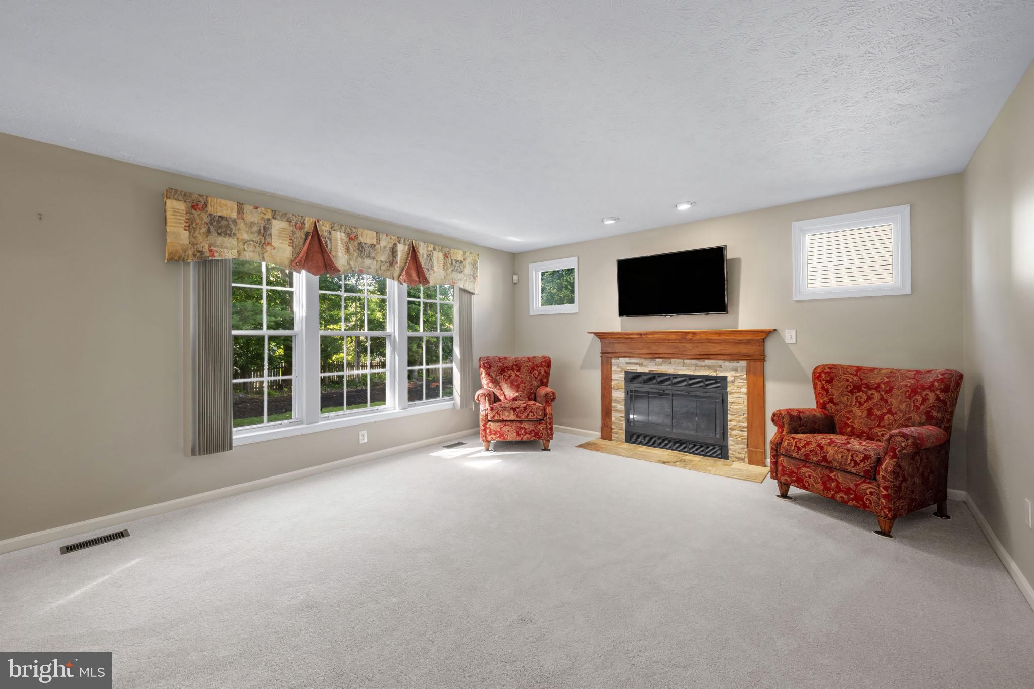 TIMBER CHASE - Residential