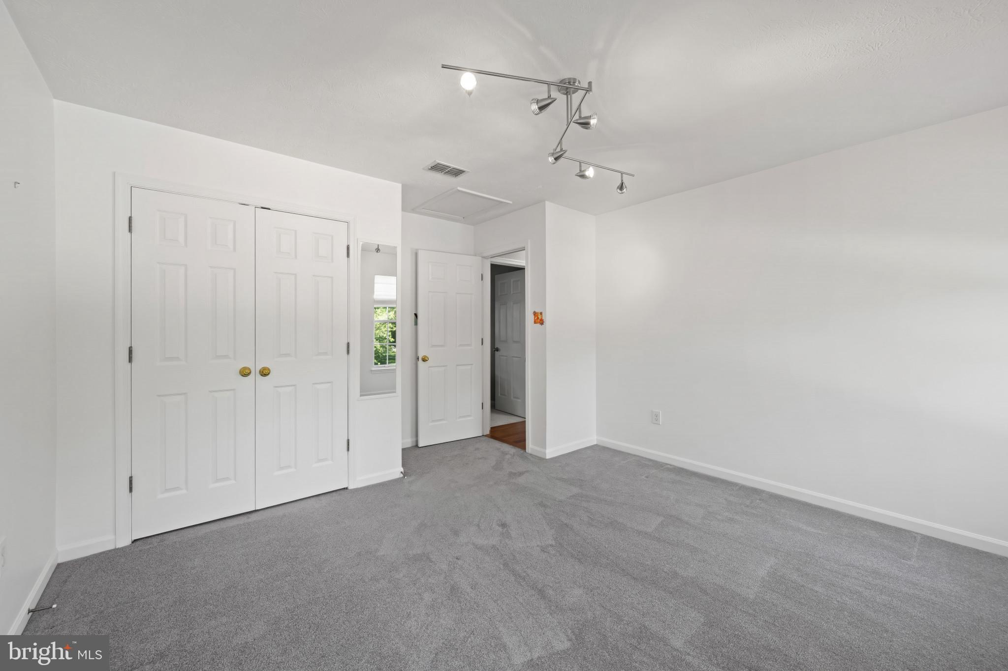 TIMBER CHASE - Residential