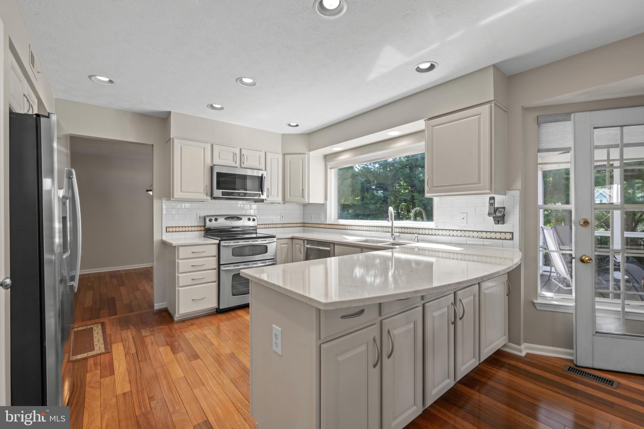 TIMBER CHASE - Residential