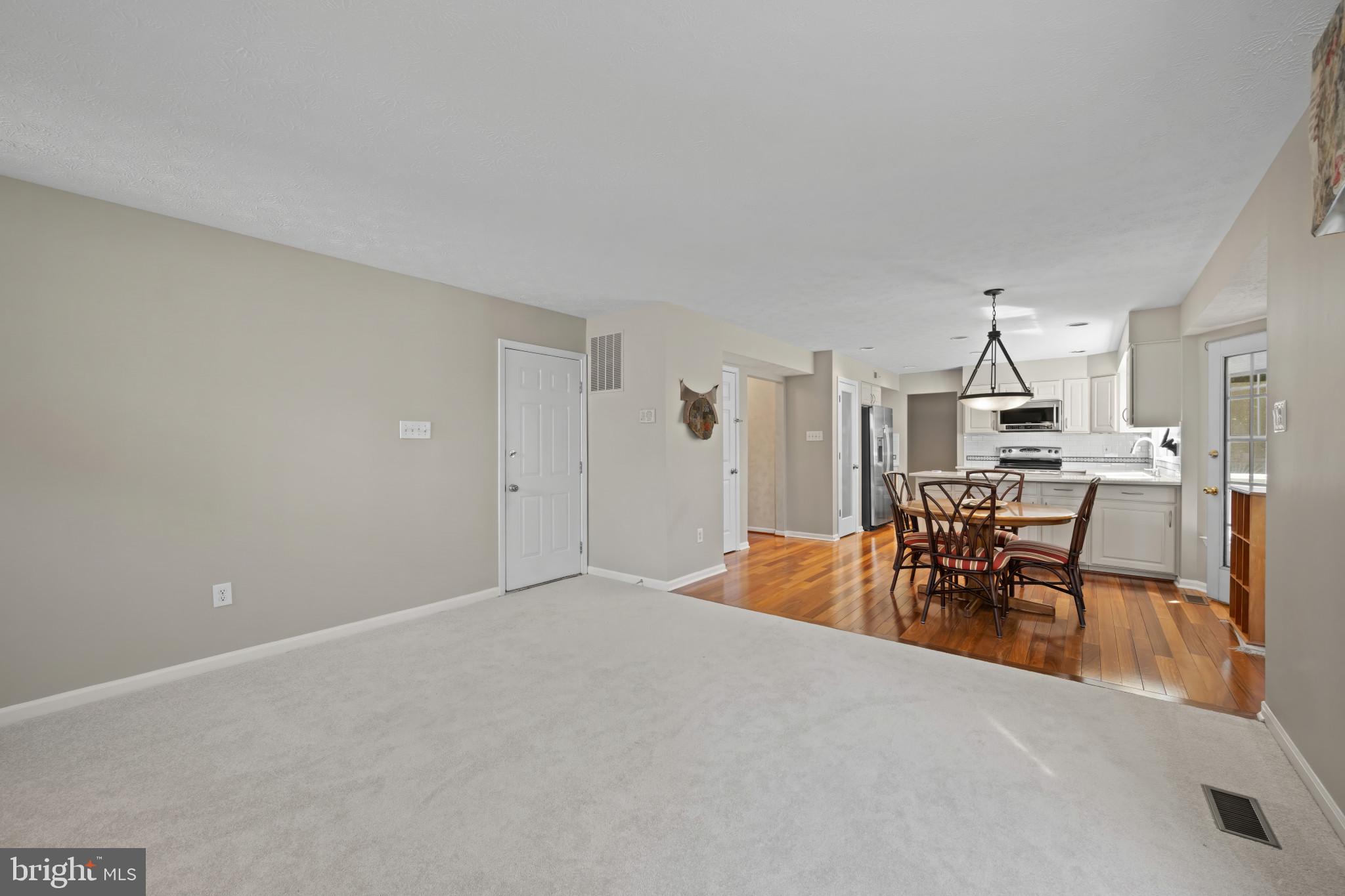 TIMBER CHASE - Residential