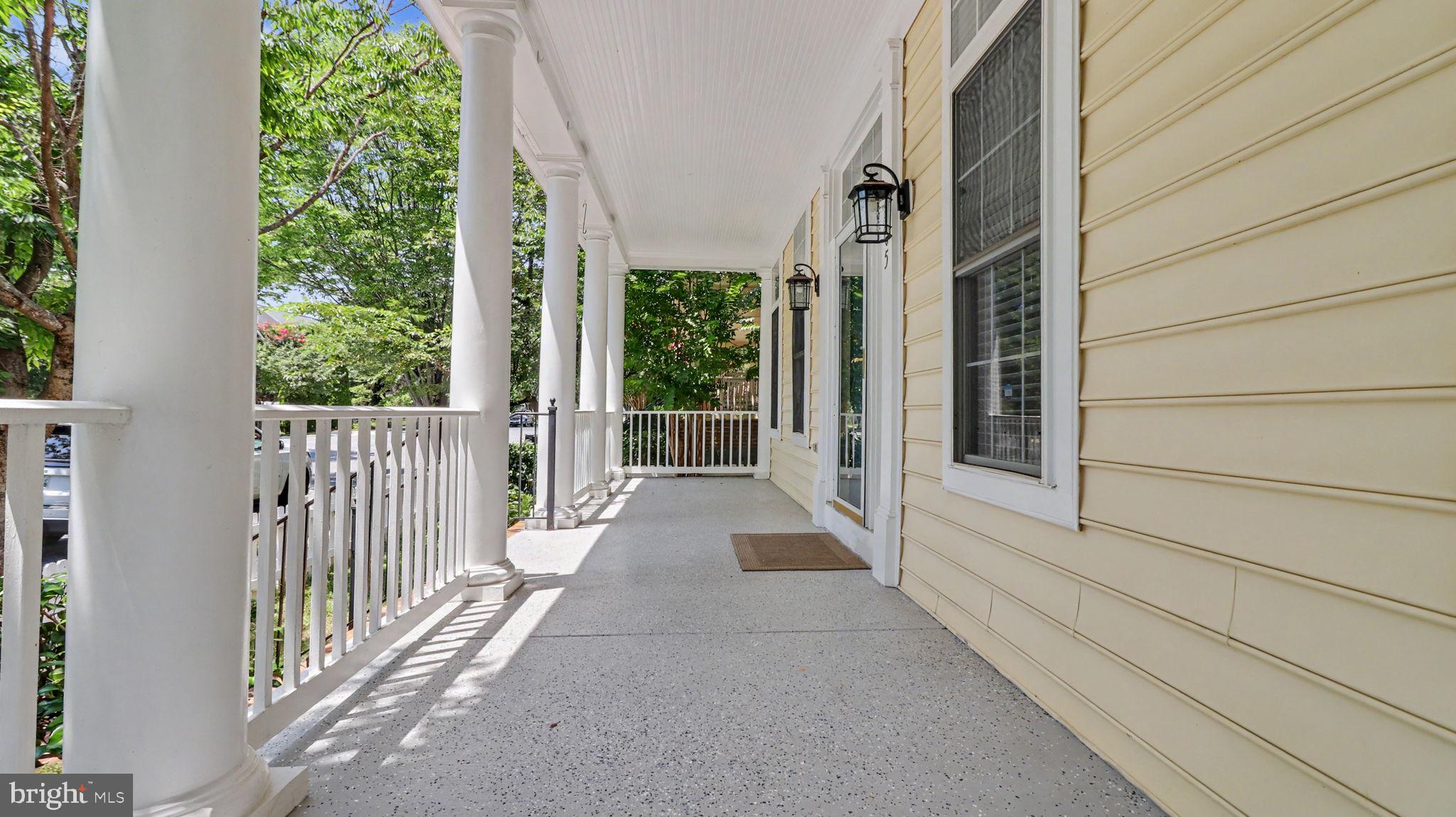 KING FARM WATKINS POND - Residential