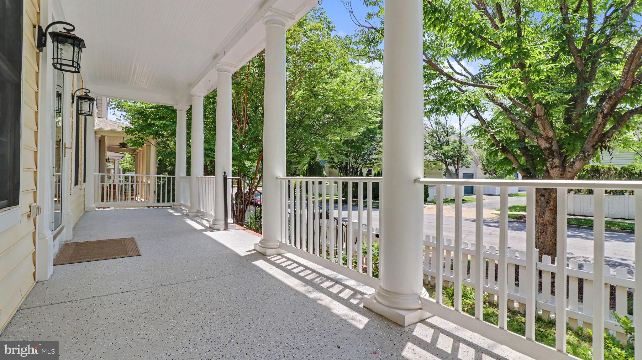 KING FARM WATKINS POND - Residential