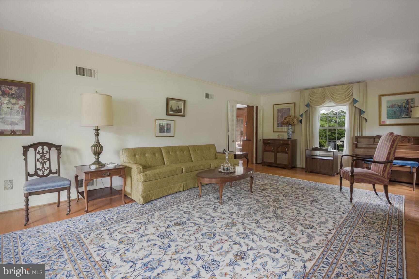 MCAULEY PARK - Residential