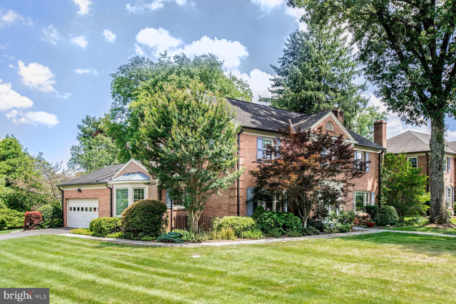 MCAULEY PARK - Residential