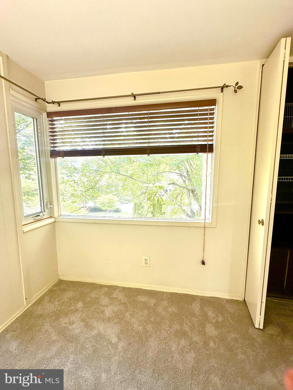 SPRING LAKE GARDEN CONDOMINIUM - Residential