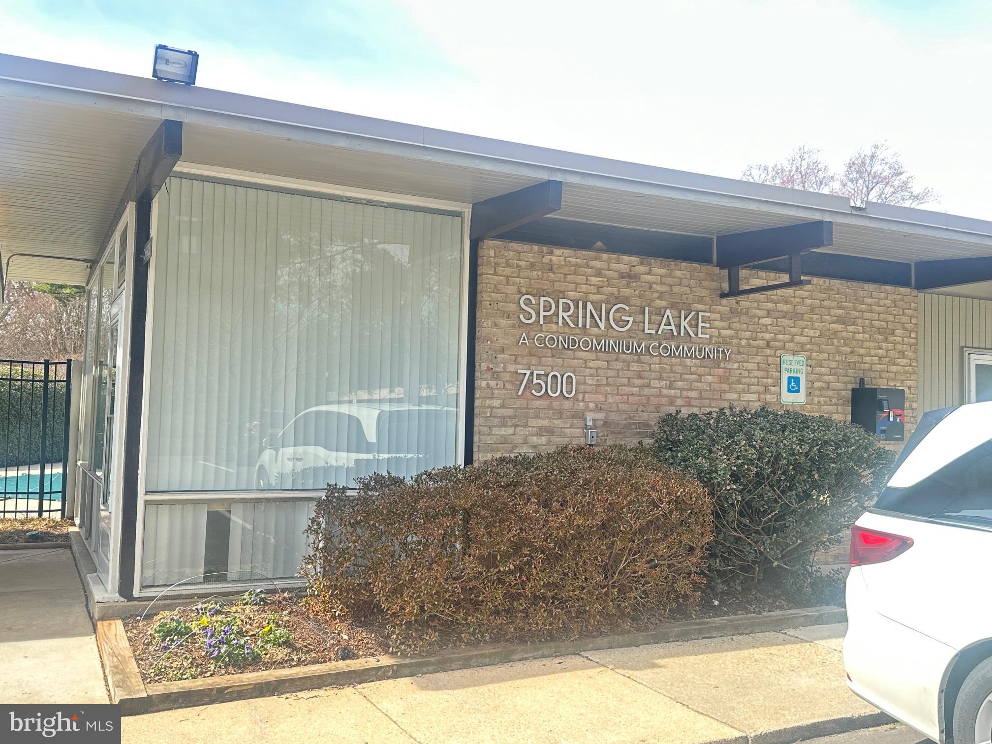 SPRING LAKE GARDEN CONDOMINIUM - Residential