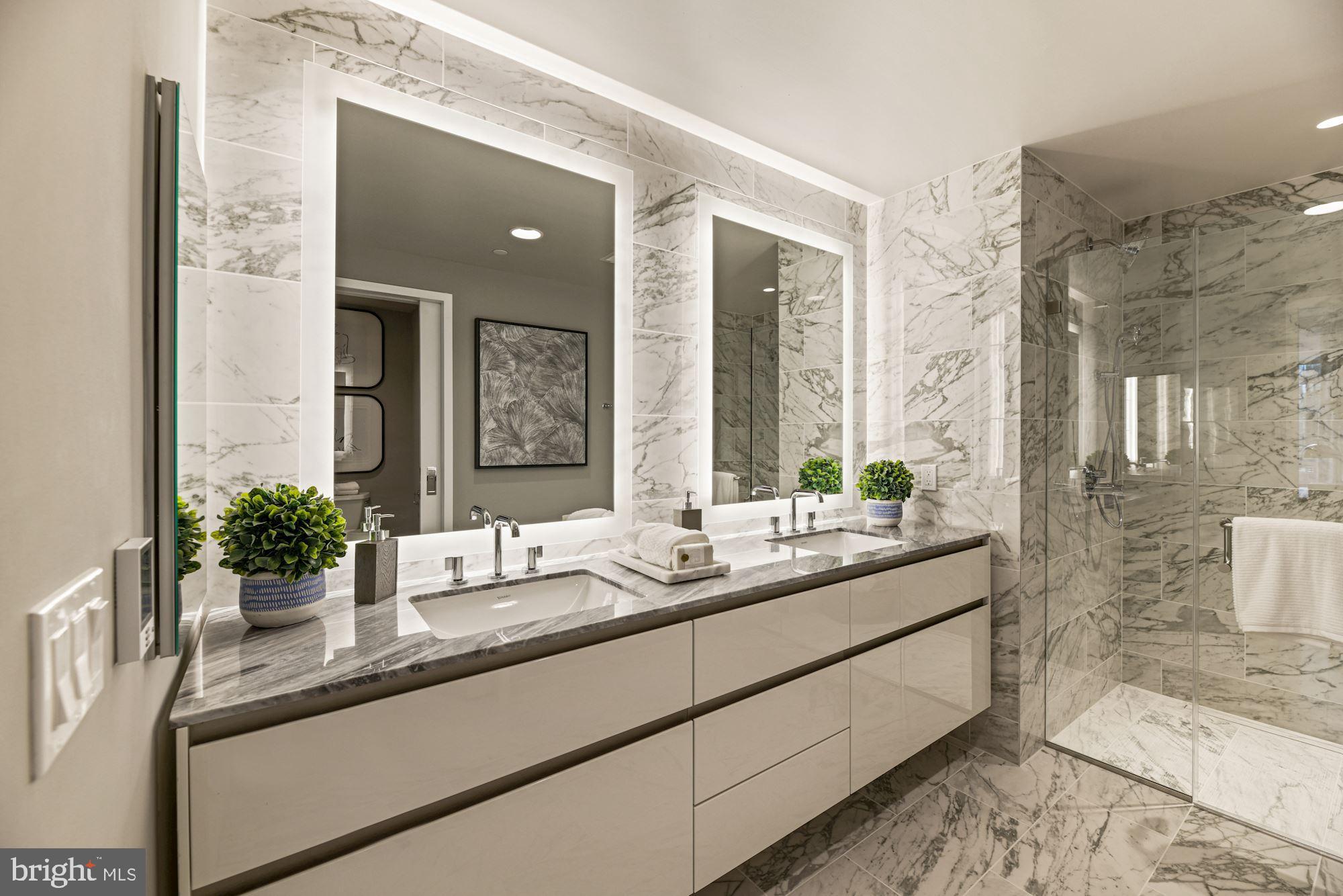 ROSSLYN - Residential