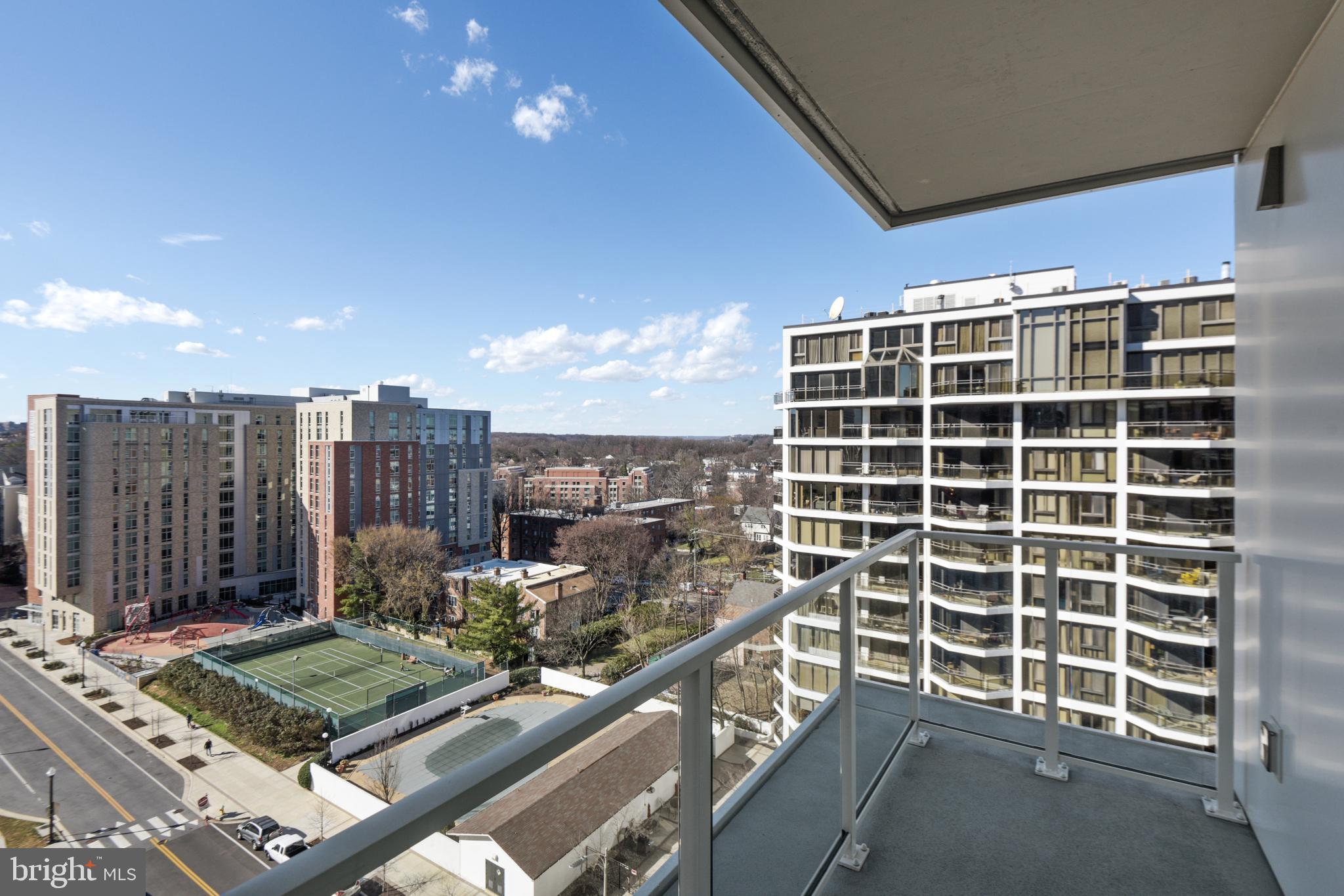 ROSSLYN - Residential