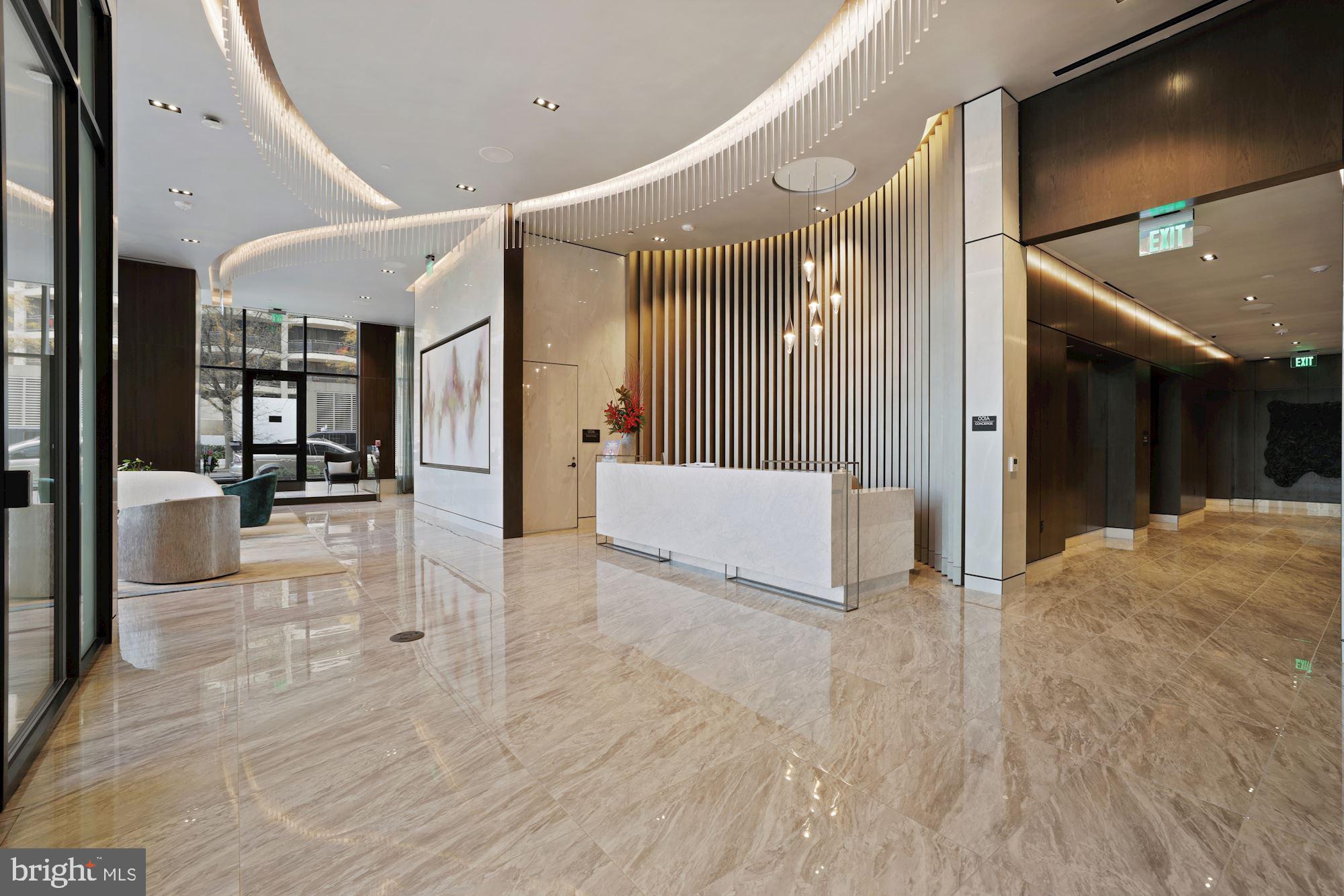 ROSSLYN - Residential