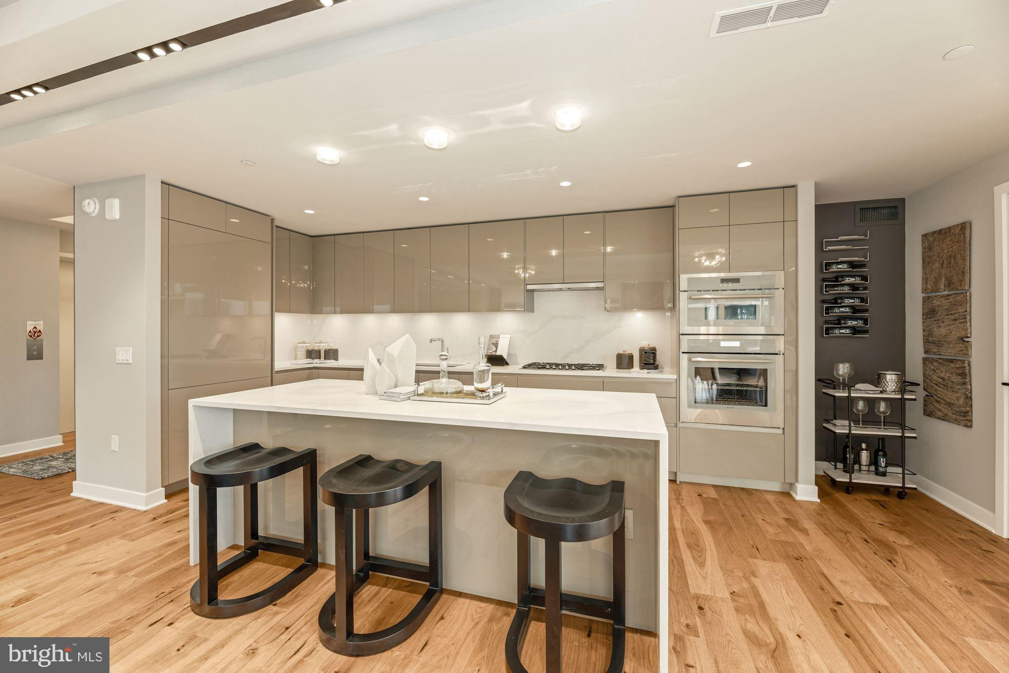 ROSSLYN - Residential