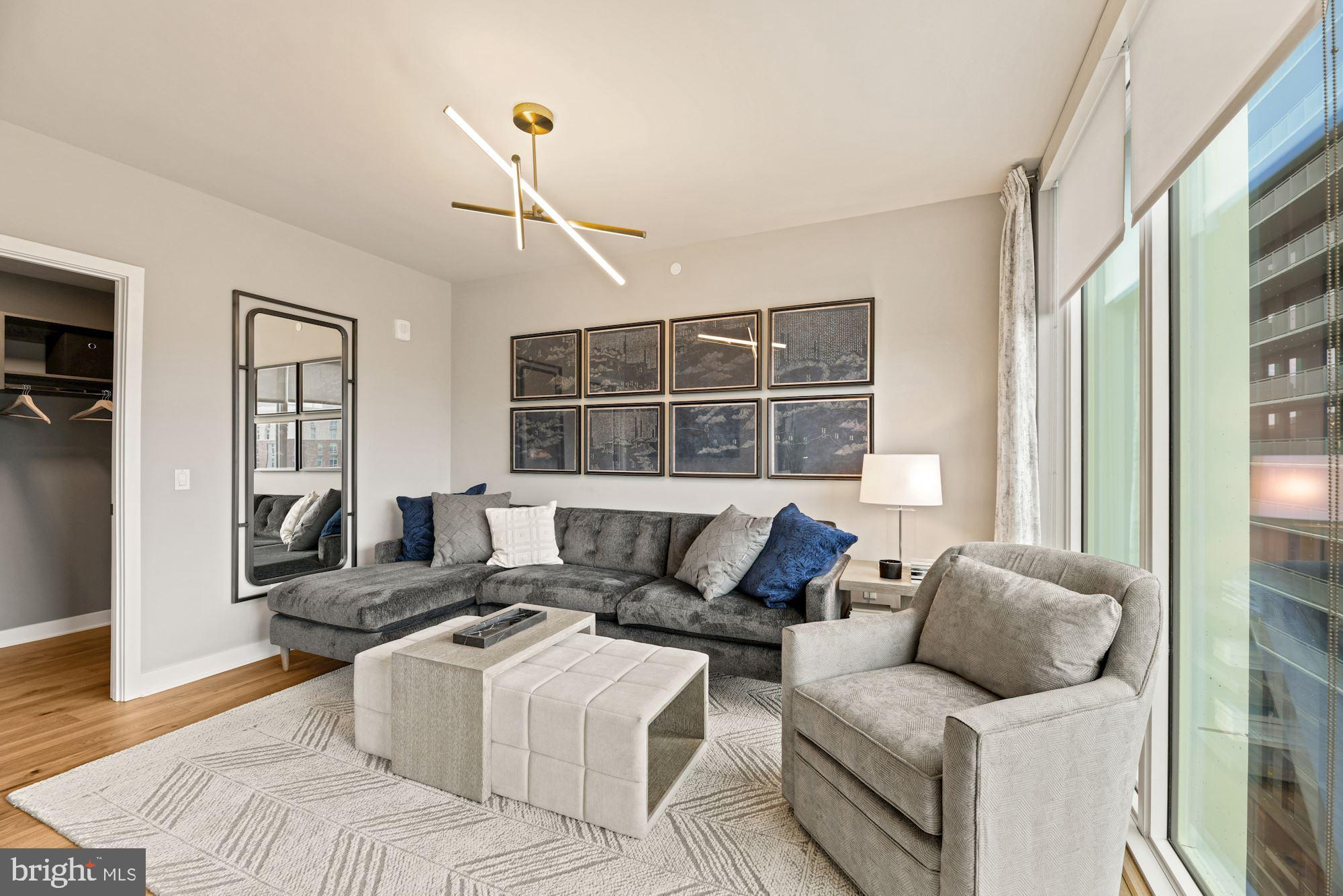 ROSSLYN - Residential
