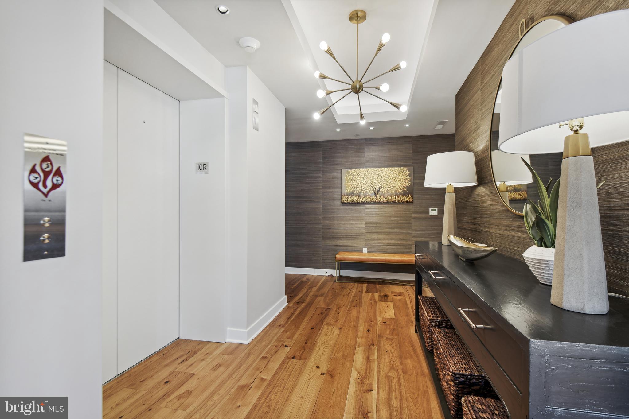ROSSLYN - Residential