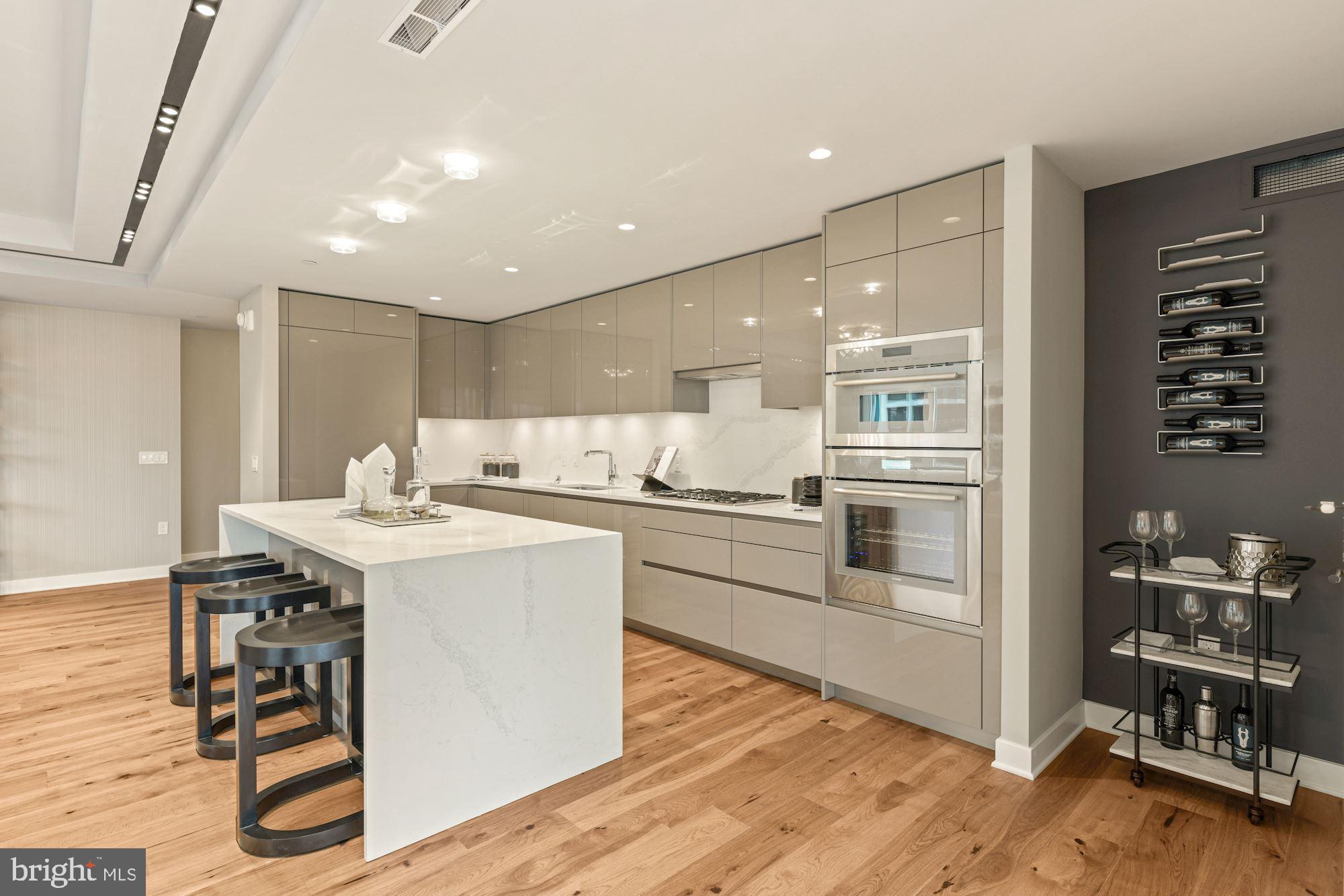 ROSSLYN - Residential