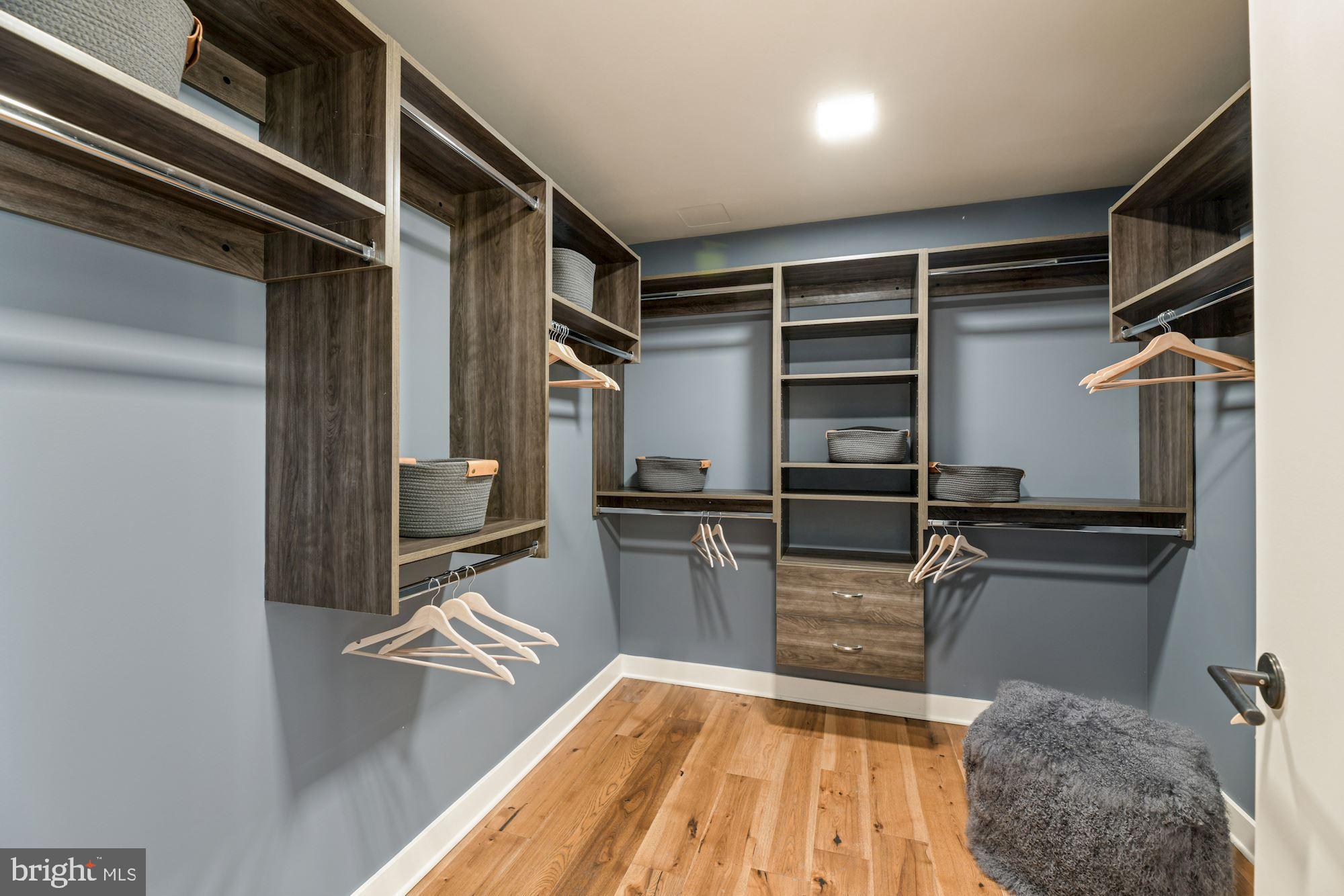 ROSSLYN - Residential