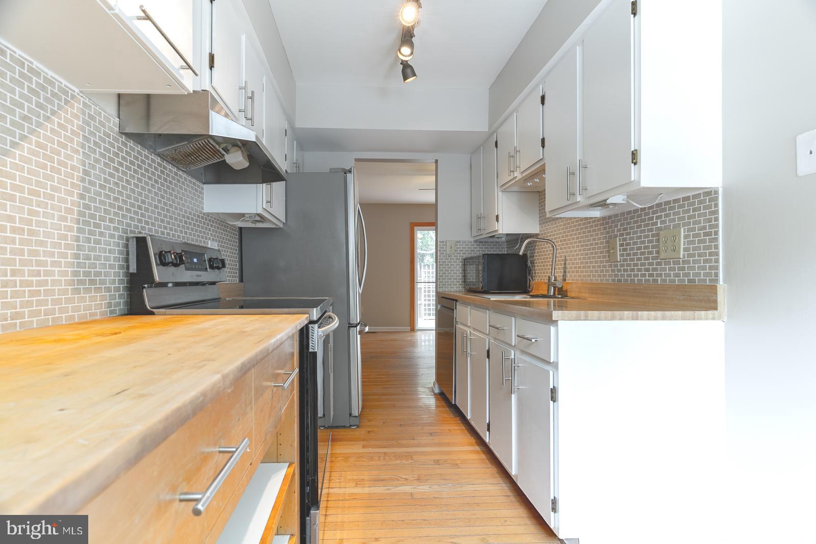 MILLS FARM - Residential