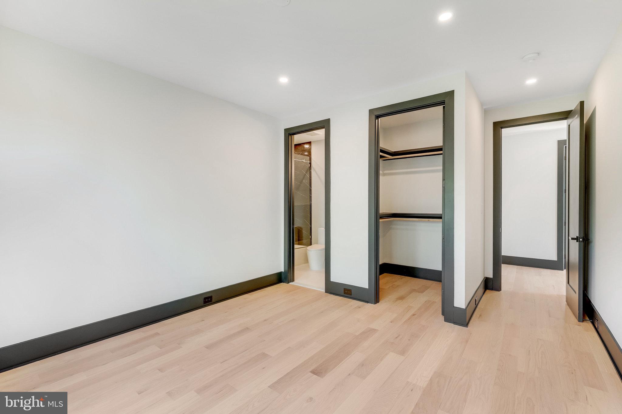CHESTERBROOK - Residential