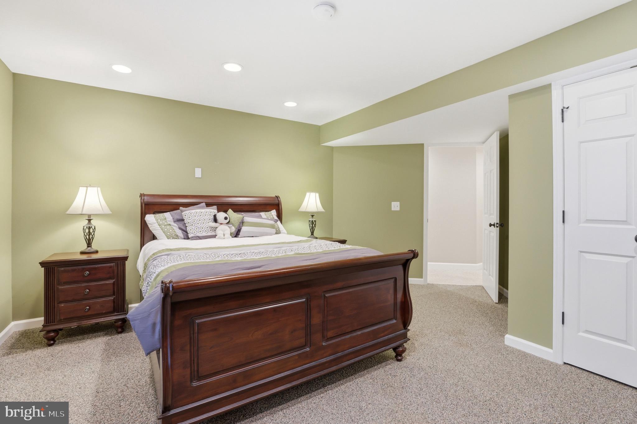 THE WOODS AT WARRENTON - Residential